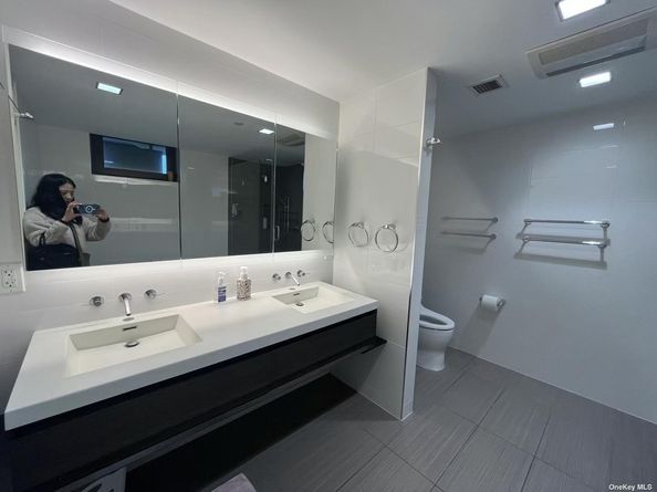 39-16 Prince Street 11A, Flushing NY 11354