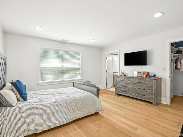 6 Eaton Lane, Scarsdale NY 10583