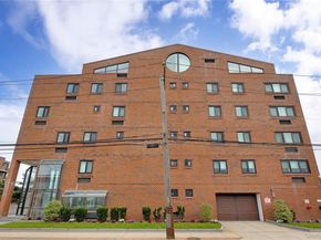 750 Broadway W 3M, Long Beach NY 11561