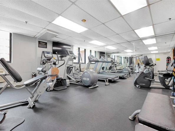 750 Broadway W 3M, Long Beach NY 11561