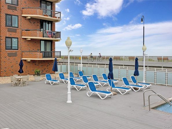750 Broadway W 3M, Long Beach NY 11561