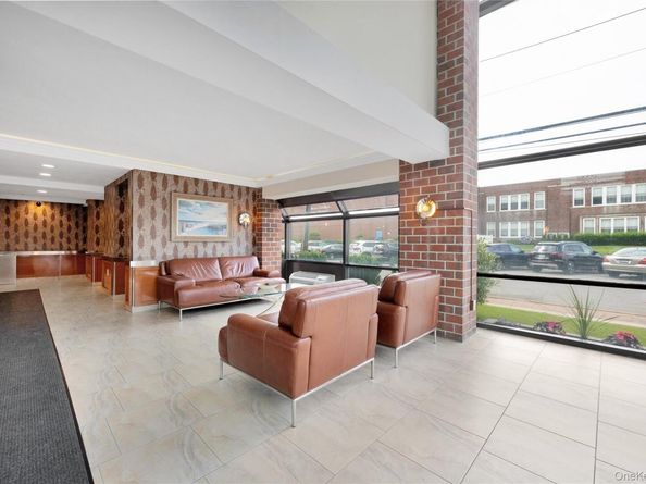 750 Broadway W 3M, Long Beach NY 11561