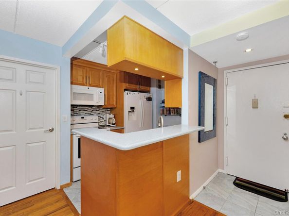 750 Broadway W 3M, Long Beach NY 11561