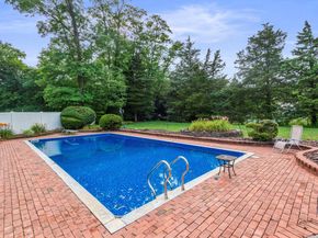 60 Wheatfield Lane, Commack NY 11725