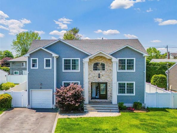 20 Frederick Drive, Plainview NY 11803