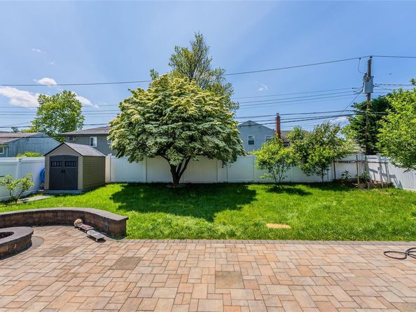20 Frederick Drive, Plainview NY 11803
