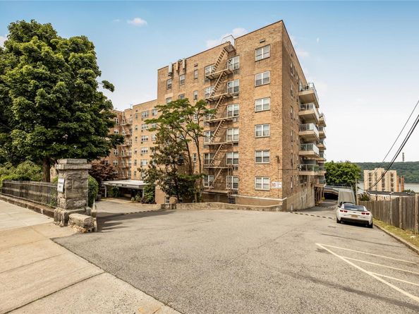 377 N Broadway 304, Yonkers NY 10701