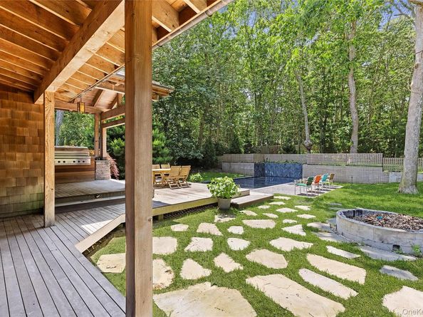 601 Majors Path, Southampton NY 11968