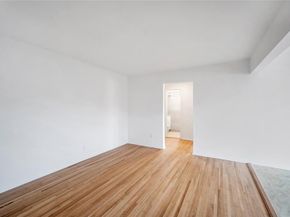 215 W Broadway M3, Long Beach NY 11561