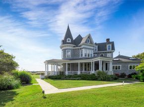 9 Convent Lane, Center Moriches NY 11934
