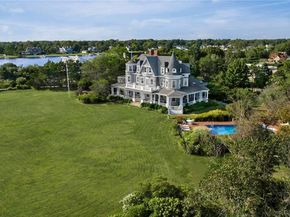 9 Convent Lane, Center Moriches NY 11934