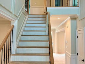 4 Kroll Street, Plainview NY 11803