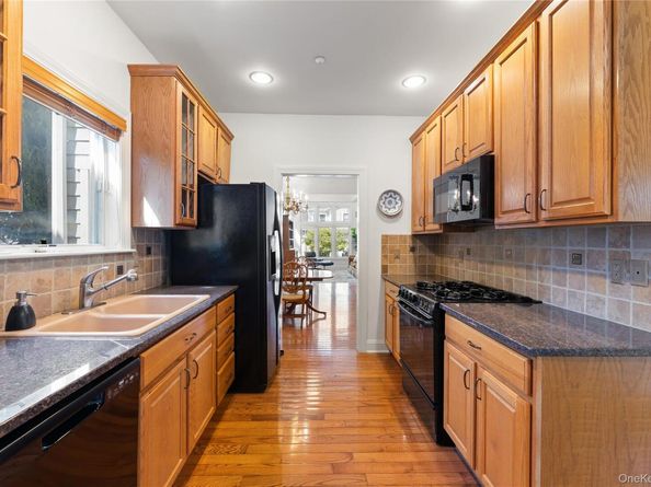 31 Hudson Drive, Dobbs Ferry NY 10522