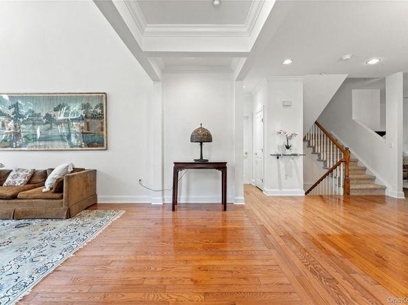 31 Hudson Drive, Dobbs Ferry NY 10522