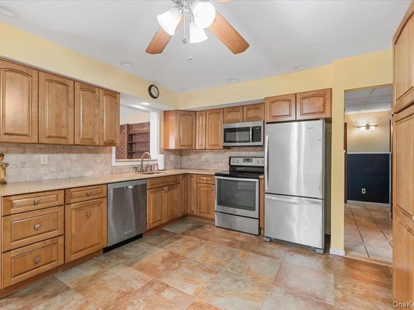 558 Kingston Avenue, East Meadow NY 11554