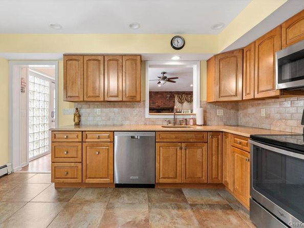 558 Kingston Avenue, East Meadow NY 11554