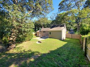 11 Oceanside Drive, Sound Beach NY 11789