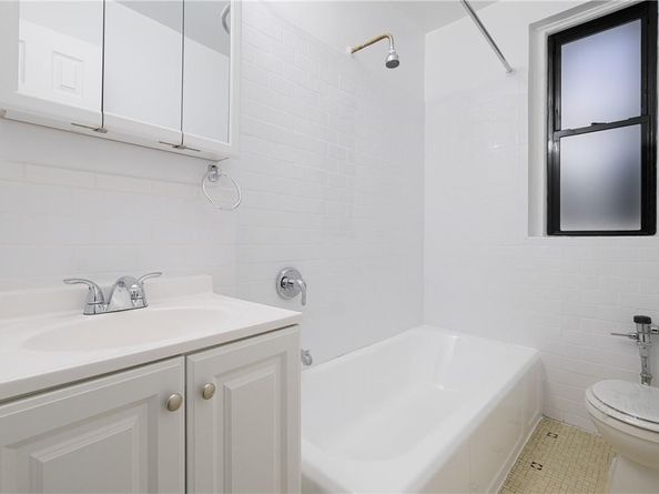 2685 Creston Avenue 1K, Bronx NY 10468