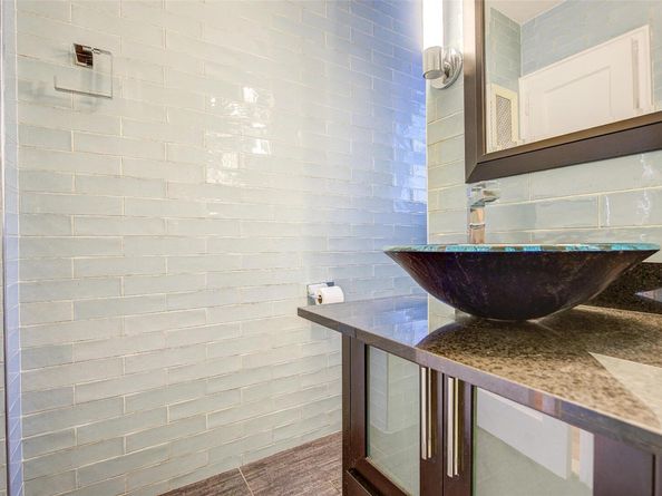 64-85 Saunders Street D3, Rego Park NY 11375
