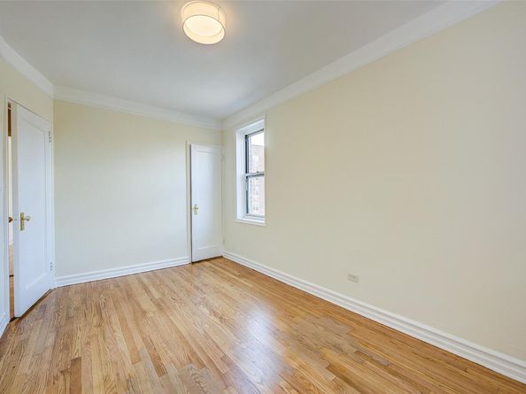 64-85 Saunders Street D3, Rego Park NY 11375