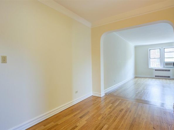 64-85 Saunders Street D3, Rego Park NY 11375