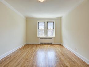 64-85 Saunders Street D3, Rego Park NY 11375