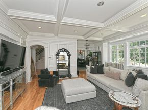 142 Round Swamp Road, Melville NY 11747