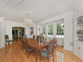 142 Round Swamp Road, Melville NY 11747