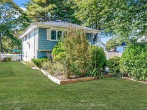 8 Willoughby Street, Brentwood NY 11717