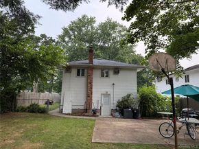8 Willoughby Street, Brentwood NY 11717