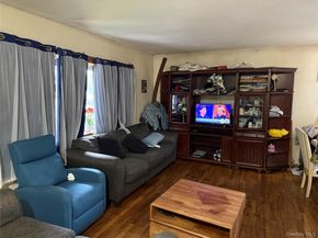 8 Willoughby Street, Brentwood NY 11717