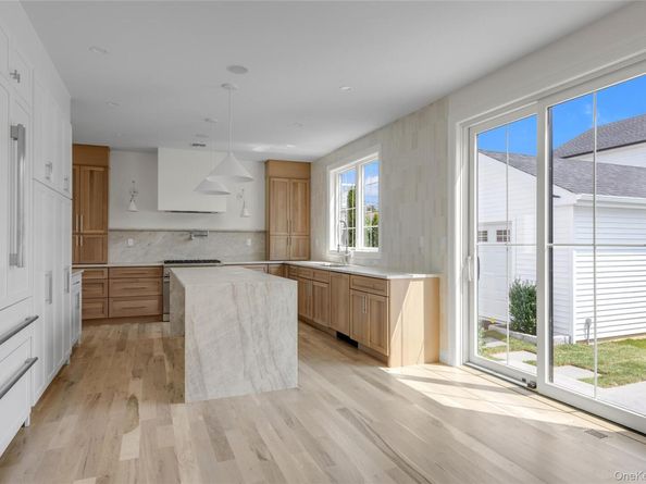 50 Highland Terrace, Manhasset NY 11030