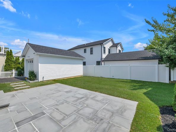 50 Highland Terrace, Manhasset NY 11030