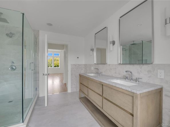 50 Highland Terrace, Manhasset NY 11030