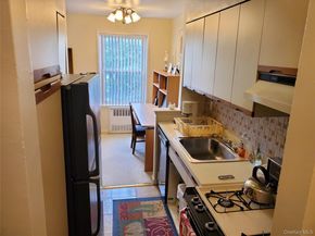 4727 Little Neck Pkwy Parkway 4G, Little Neck NY 11362