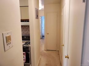 4727 Little Neck Pkwy Parkway 4G, Little Neck NY 11362