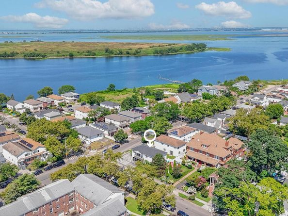 3114 Healy, Bayswater NY 11691