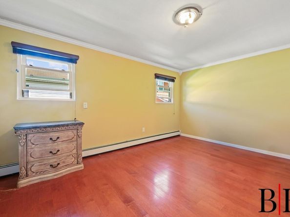 3114 Healy, Bayswater NY 11691
