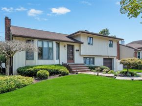 47 Country Drive, Plainview NY 11803