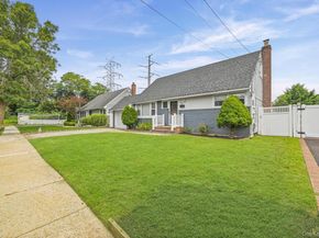 96 S Windhorst Avenue, Bethpage NY 11714