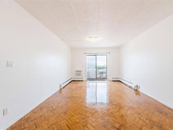 5409 108th Street 6A, Corona NY 11368