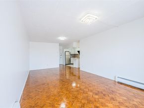 5409 108th Street 6A, Corona NY 11368
