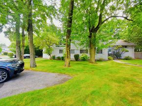360 N Columbus Avenue, Fleetwood NY 10552
