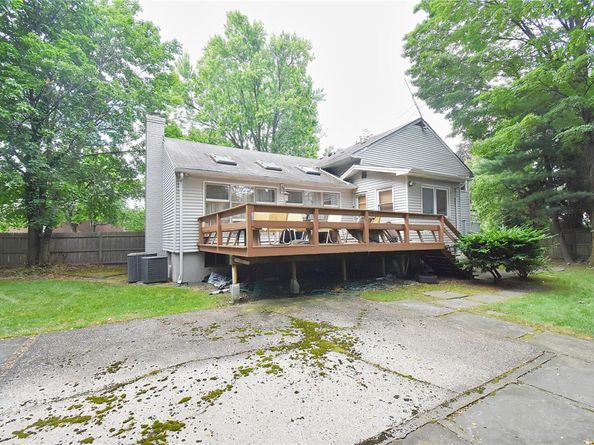 360 N Columbus Avenue, Fleetwood NY 10552