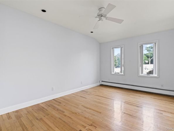 324 Durkee Lane, East Patchogue NY 11772