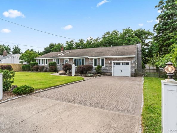 324 Durkee Lane, East Patchogue NY 11772