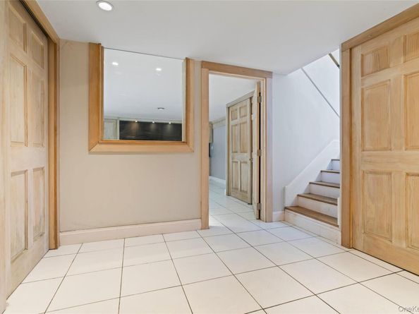 324 Durkee Lane, East Patchogue NY 11772