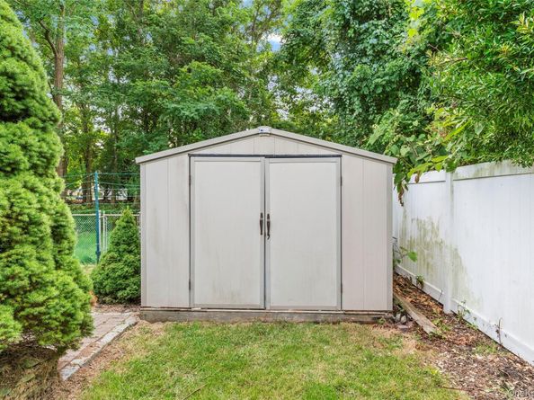 324 Durkee Lane, East Patchogue NY 11772