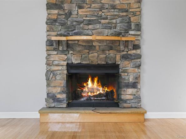 324 Durkee Lane, East Patchogue NY 11772