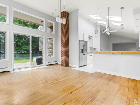 324 Durkee Lane, East Patchogue NY 11772